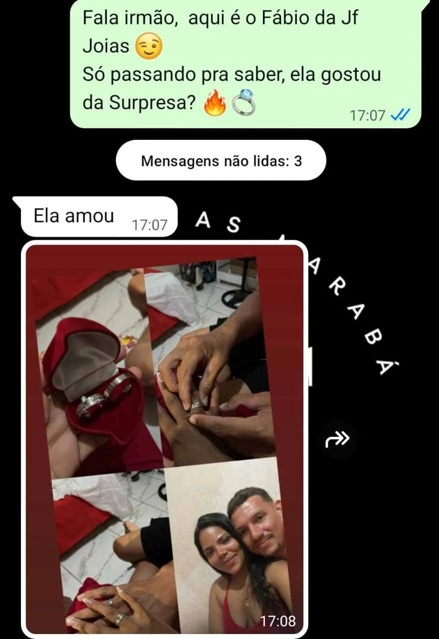 Lembrança de um pedido de namoro com alianças